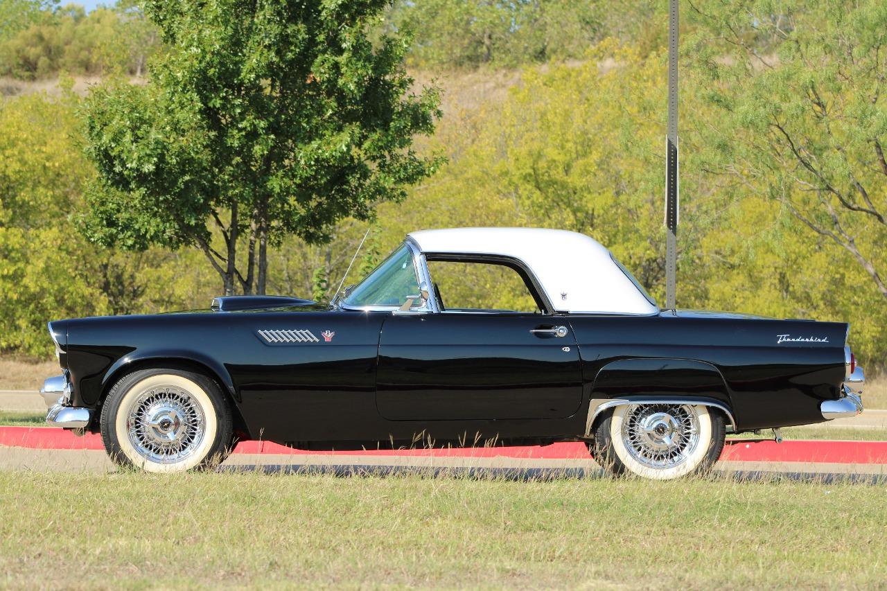 1955 Ford Thunderbird