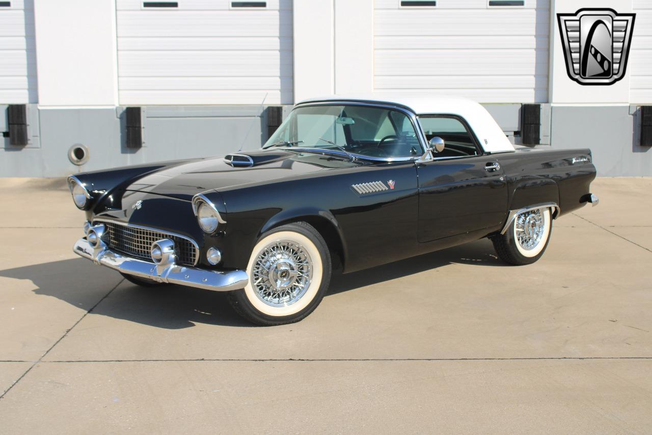 1955 Ford Thunderbird