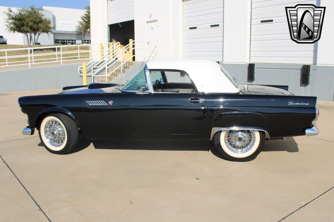 1955 Ford Thunderbird