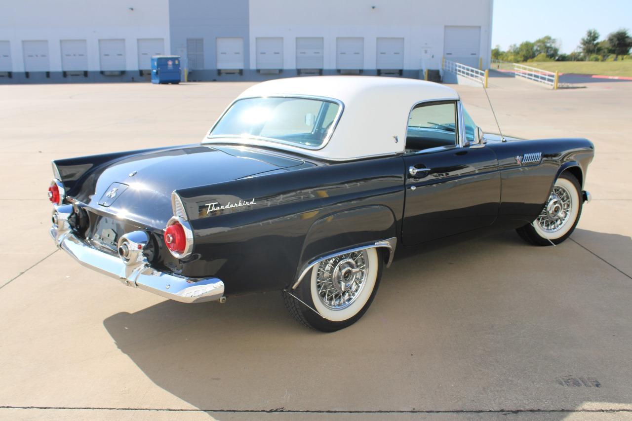 1955 Ford Thunderbird