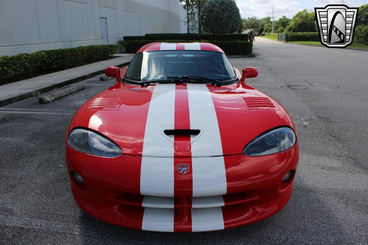 2002 Dodge Viper