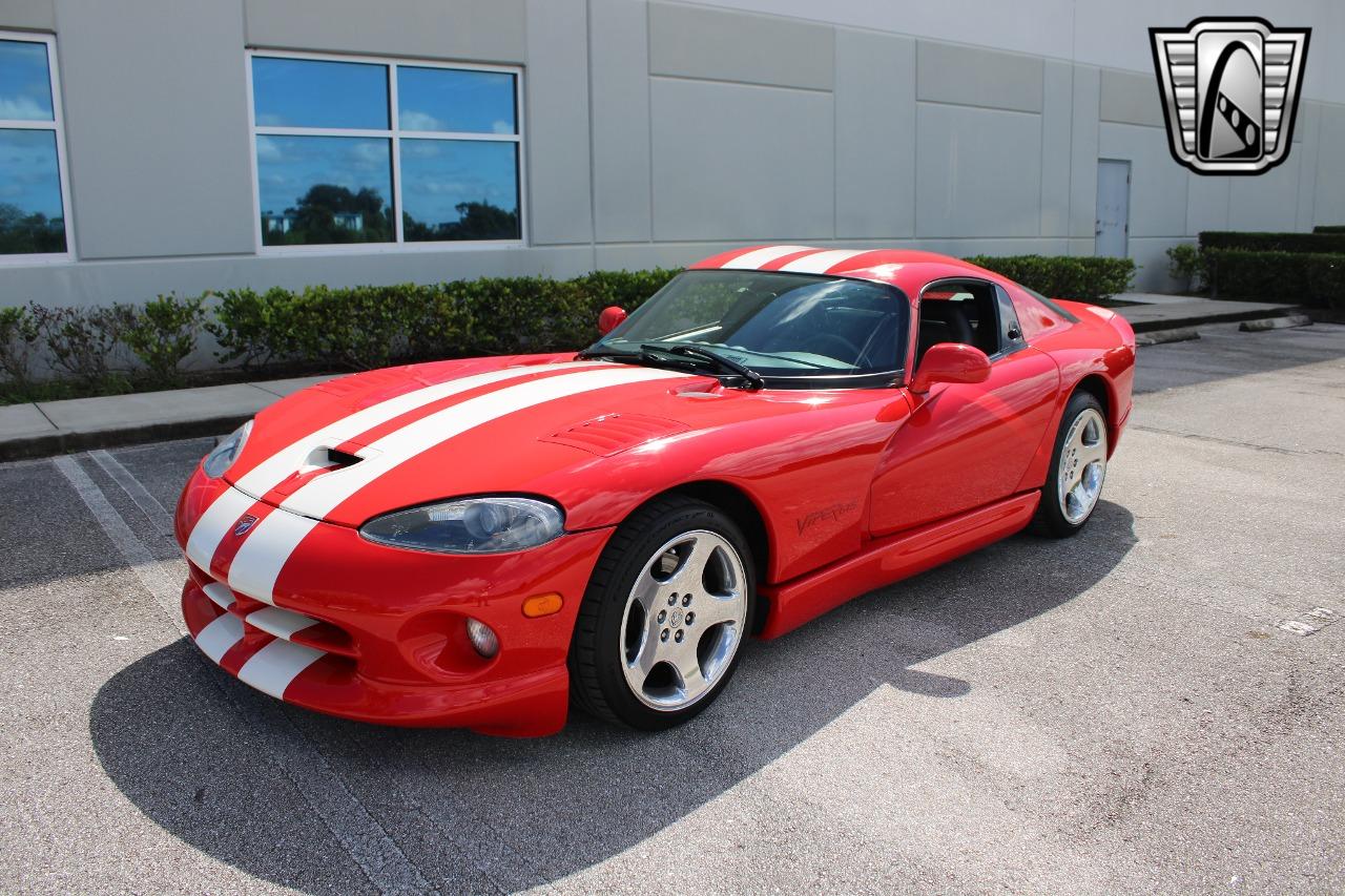 2002 Dodge Viper