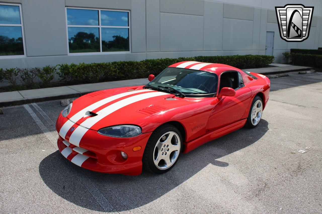 2002 Dodge Viper