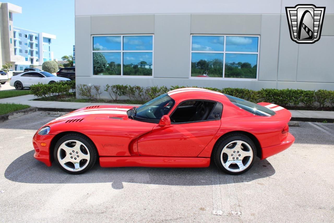 2002 Dodge Viper