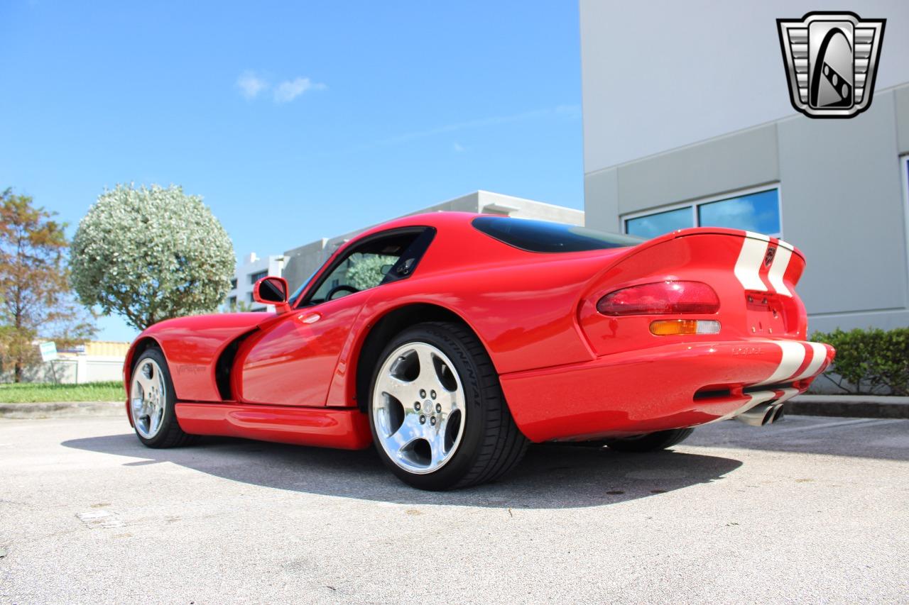 2002 Dodge Viper