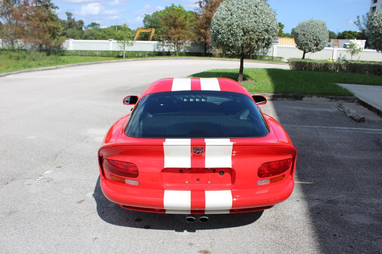 2002 Dodge Viper