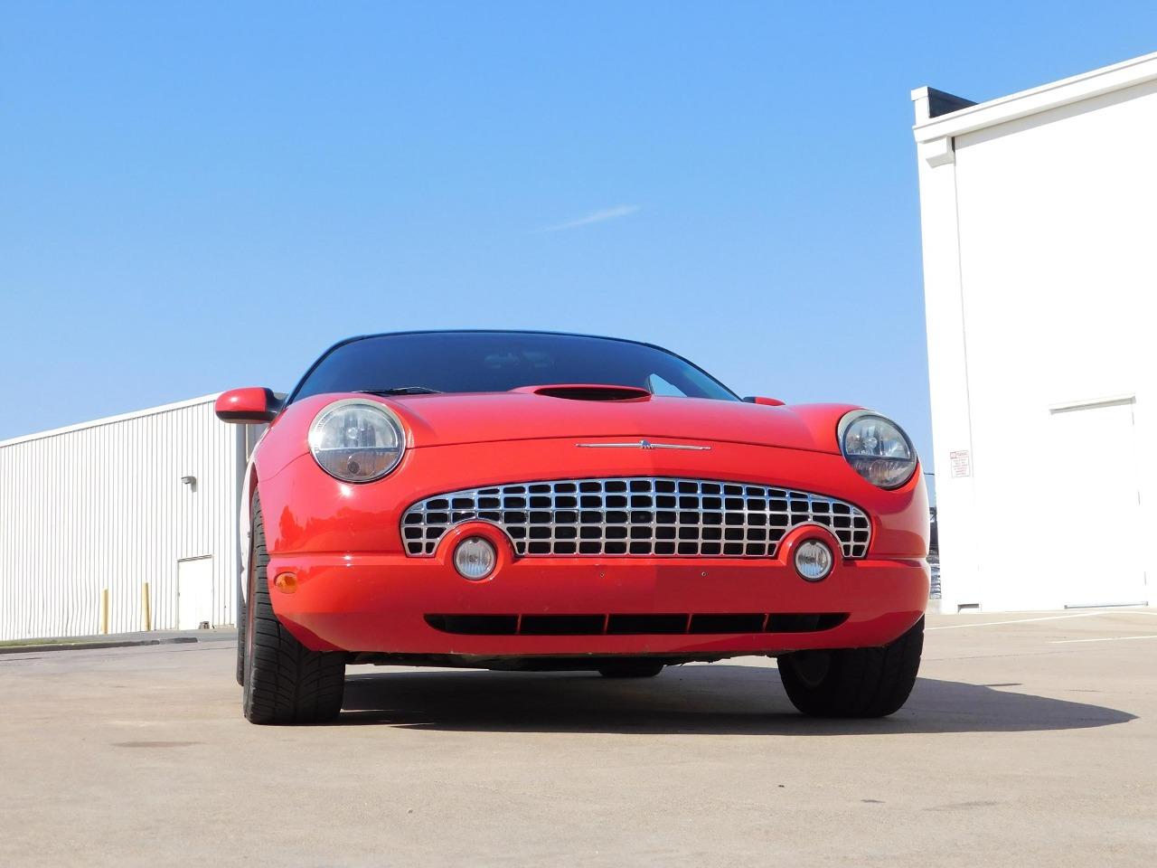 2003 Ford Thunderbird