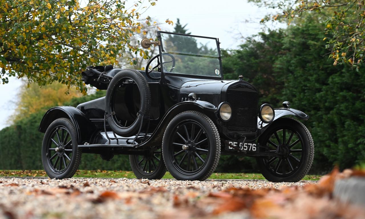 1925 Ford Model T Two Seat Runabout / Pick-Up Truck or Van