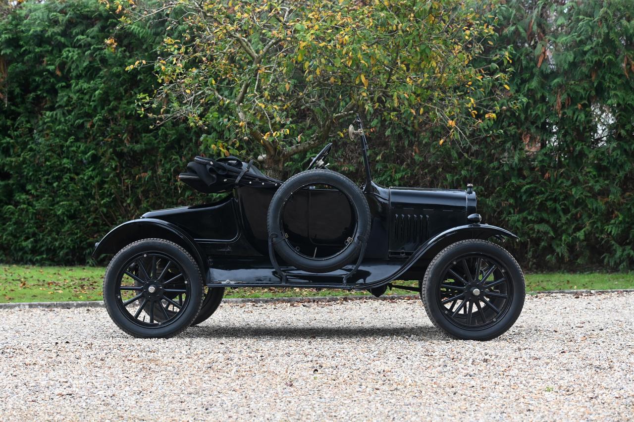 1925 Ford Model T Two Seat Runabout / Pick-Up Truck or Van