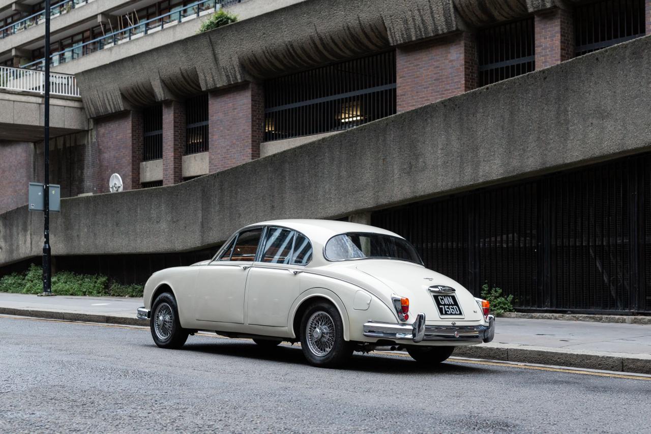 1966 Jaguar Mk. II 3.4