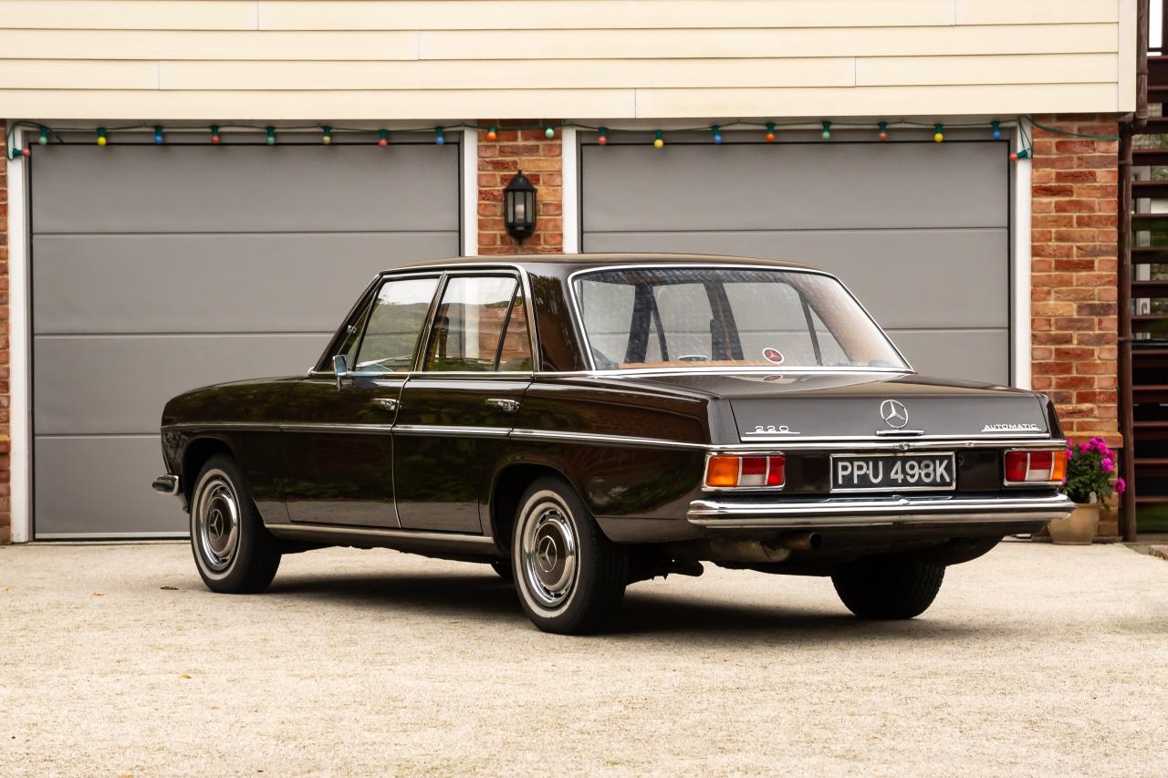 1971 Mercedes - Benz 220 / 8