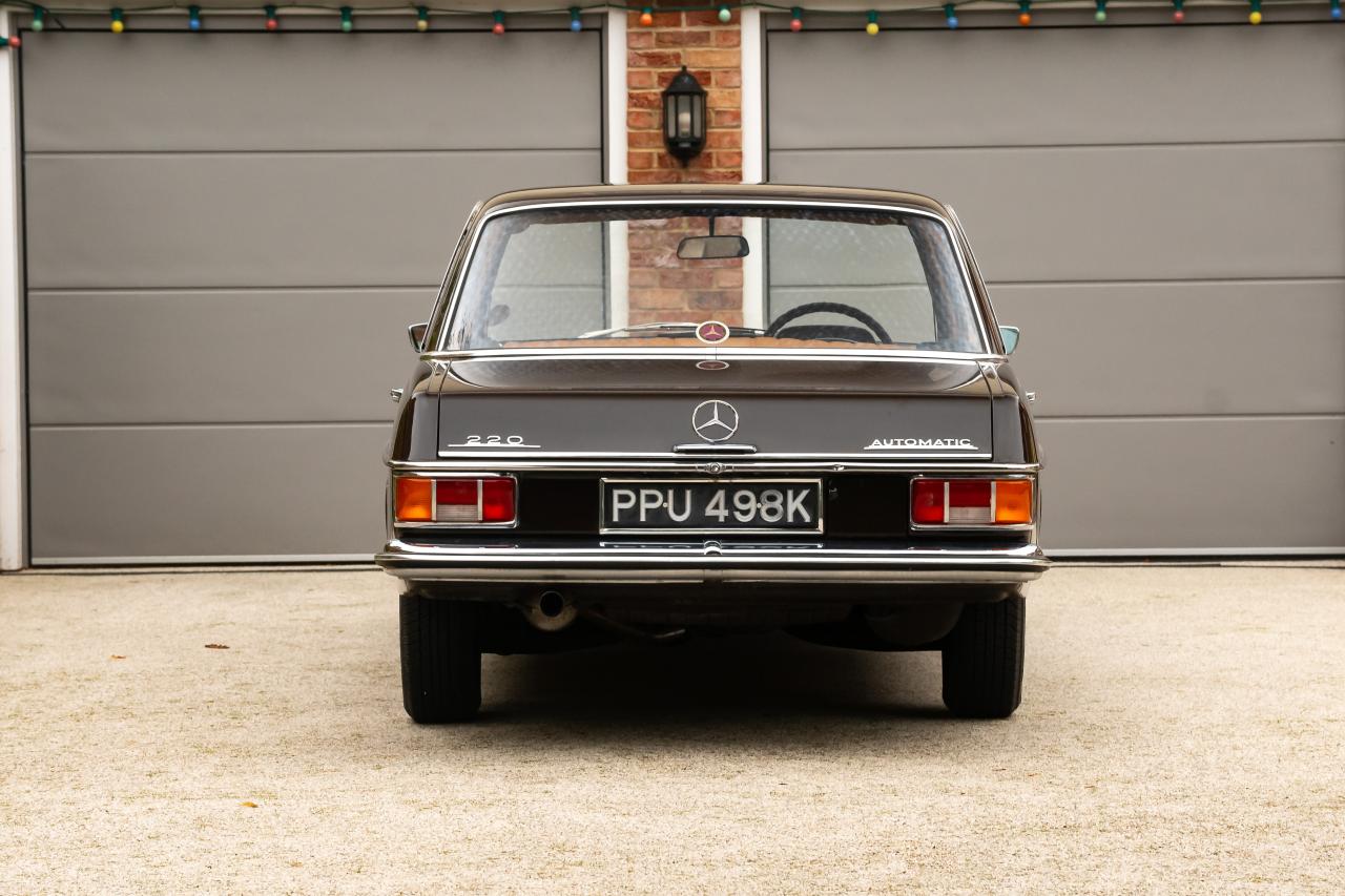 1971 Mercedes - Benz 220 / 8