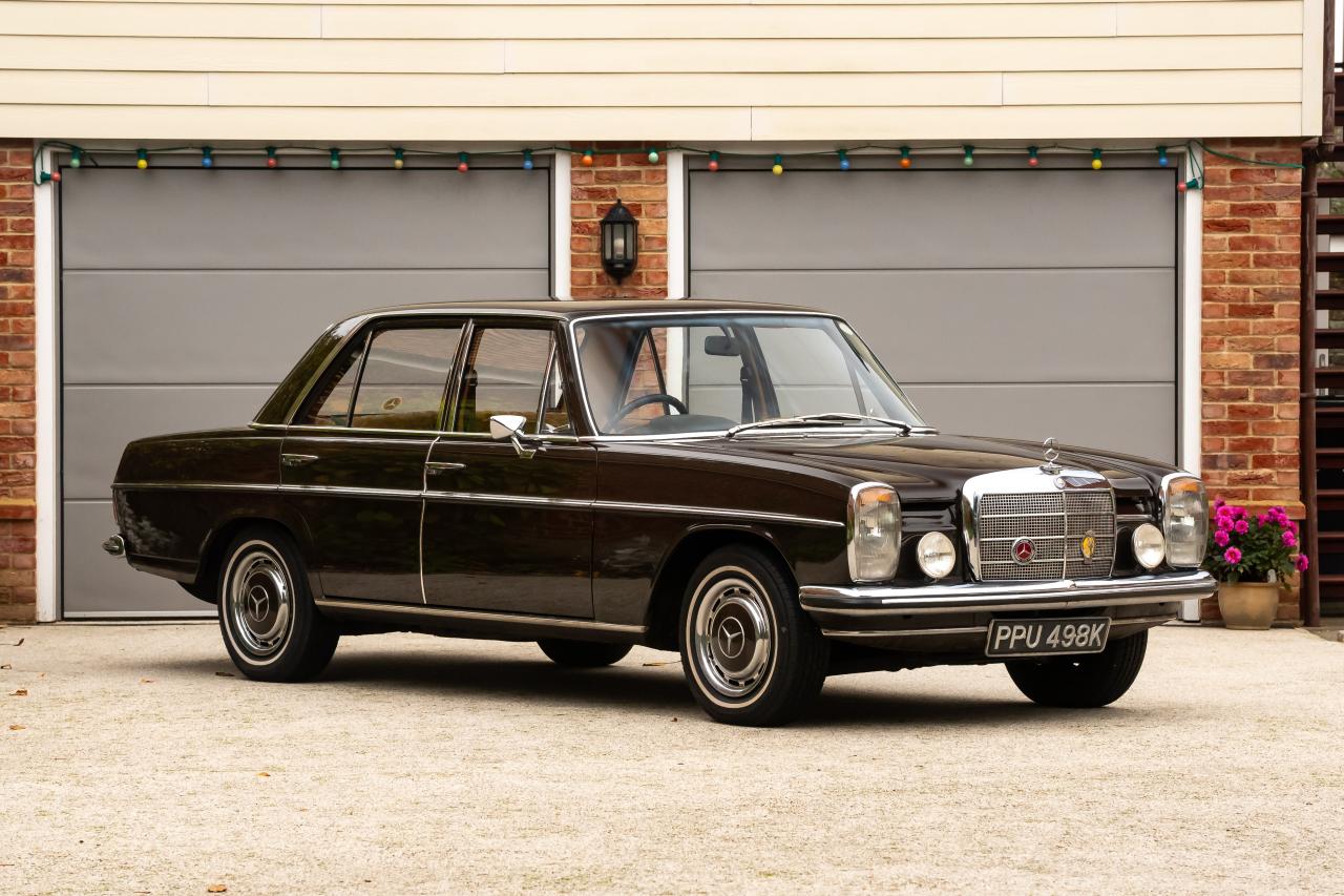 1971 Mercedes - Benz 220 / 8