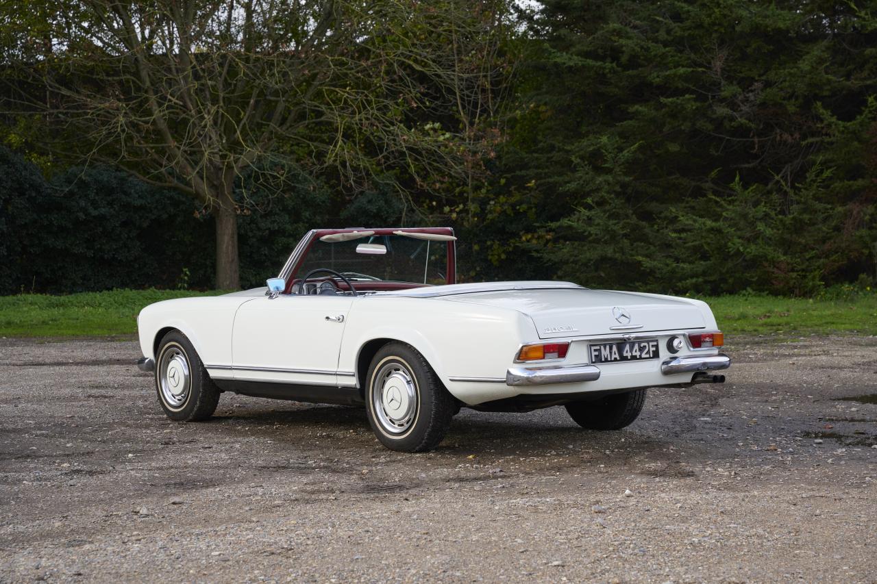 1968 Mercedes - Benz 280 SL Pagoda