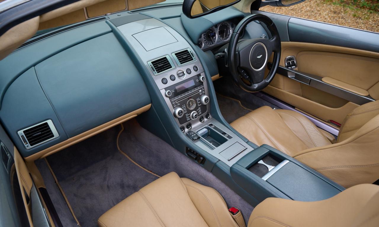 2009 Aston Martin DB9 Volante V12