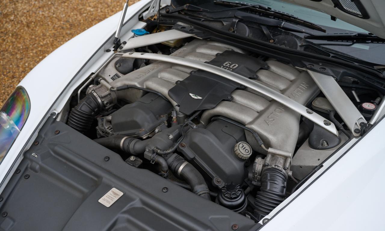 2009 Aston Martin DB9 Volante V12