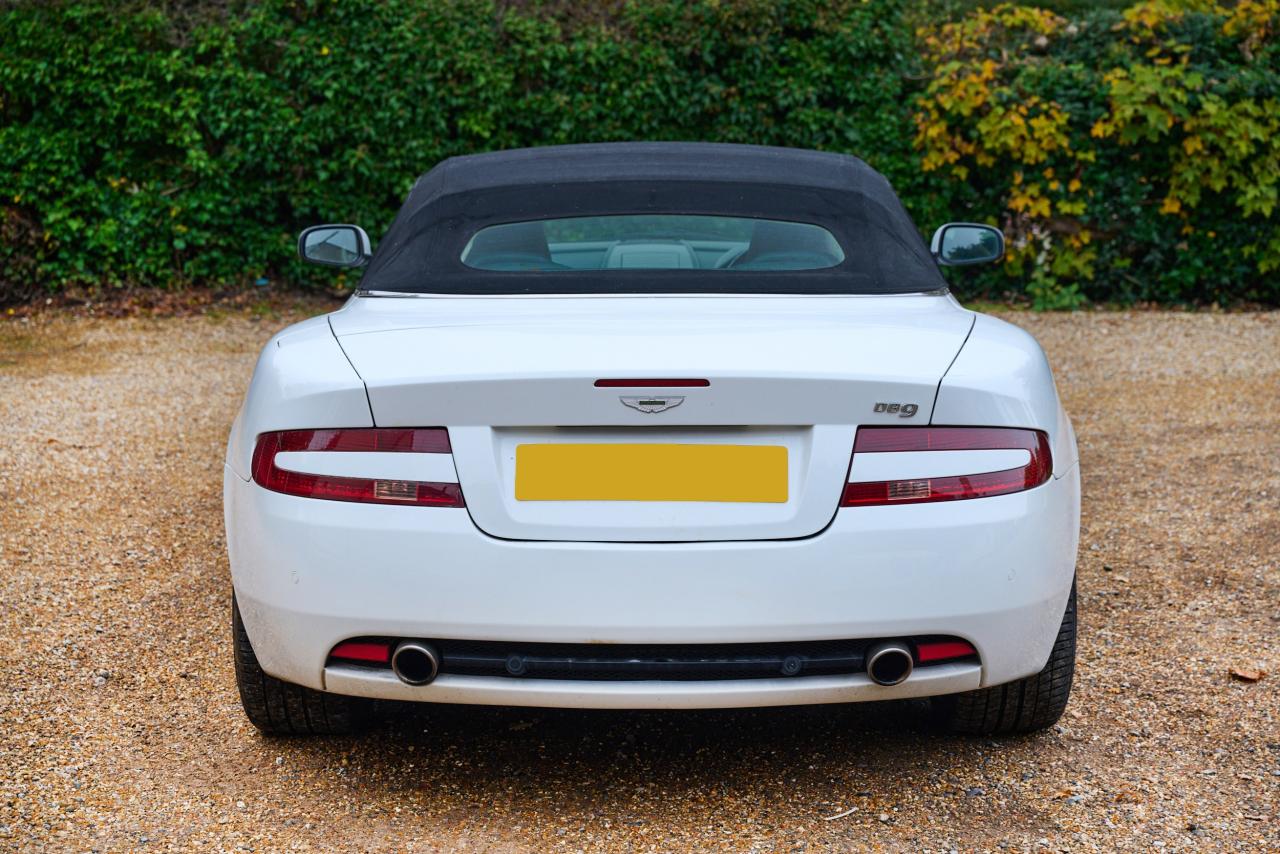 2009 Aston Martin DB9 Volante V12