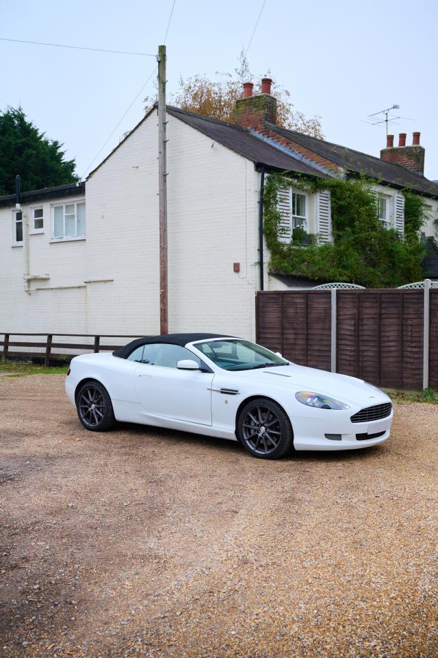 2009 Aston Martin DB9 Volante V12