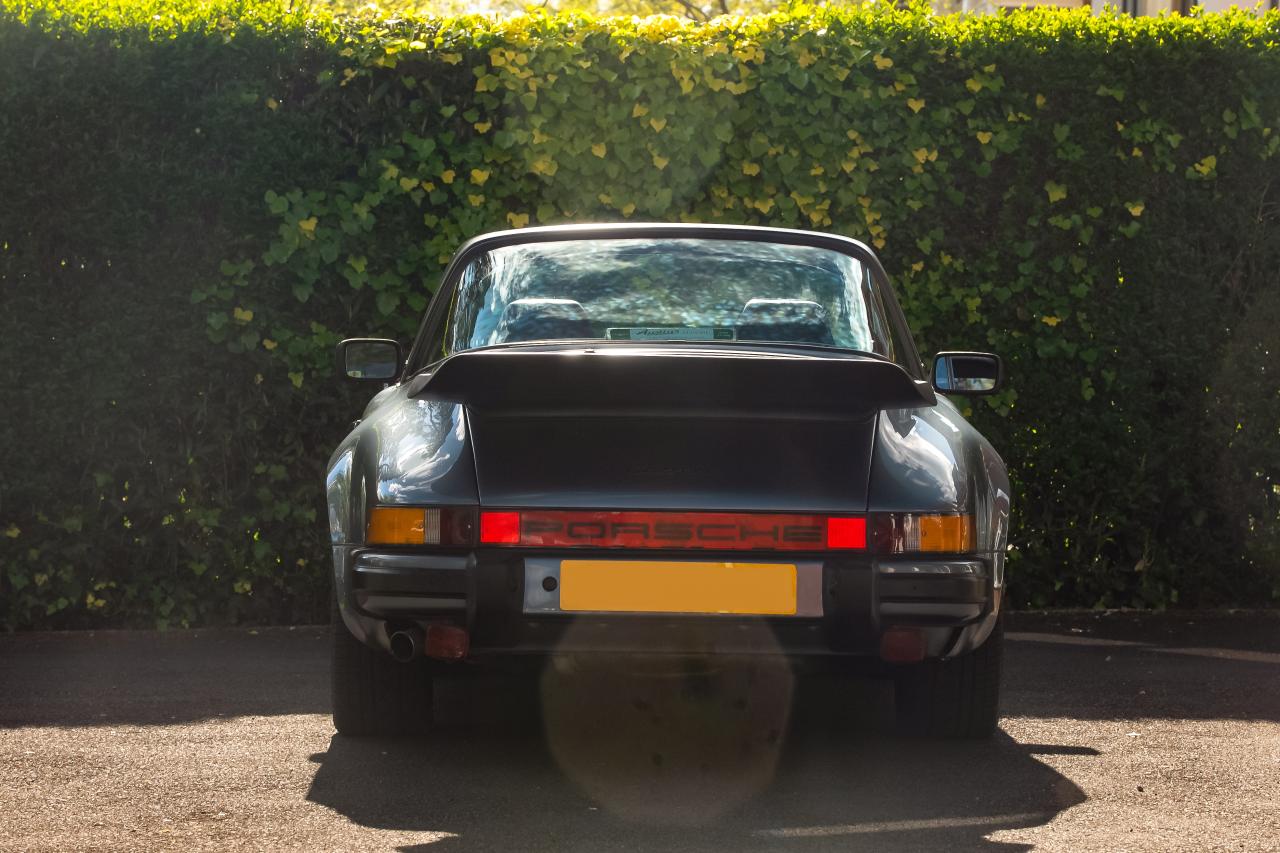 1984 Porsche 911 Carrera Targa (3.2 Litre)