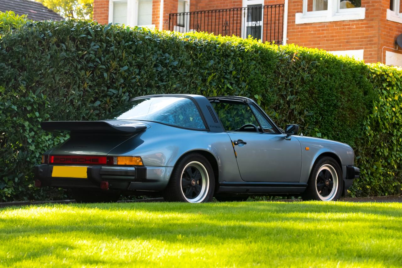 1984 Porsche 911 Carrera Targa (3.2 Litre)