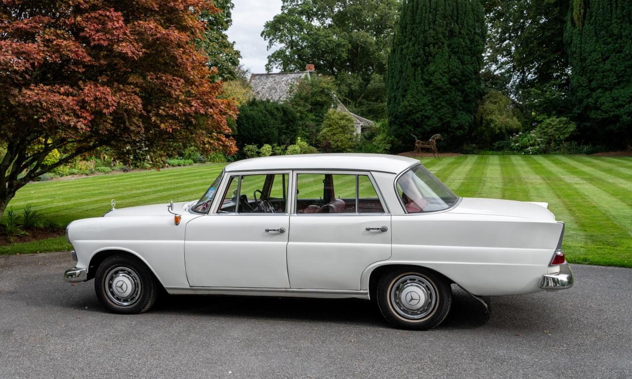 1965 Mercedes - Benz 190C Fintail