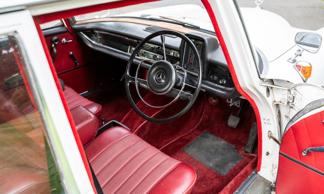 1965 Mercedes - Benz 190C Fintail