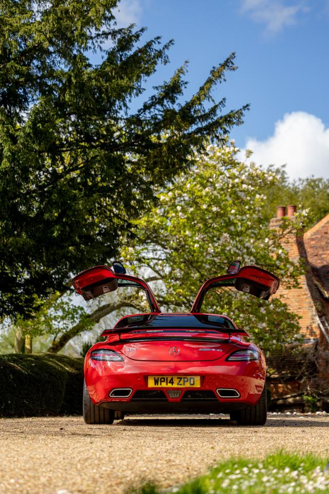 2014 Mercedes - Benz SLS Final Edition