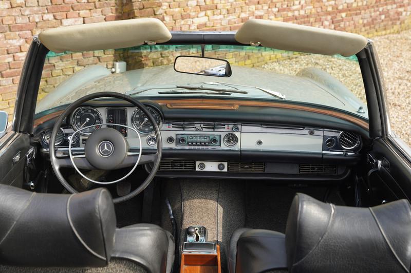 1969 Mercedes - Benz Mercedes Benz SL 280 Pagode