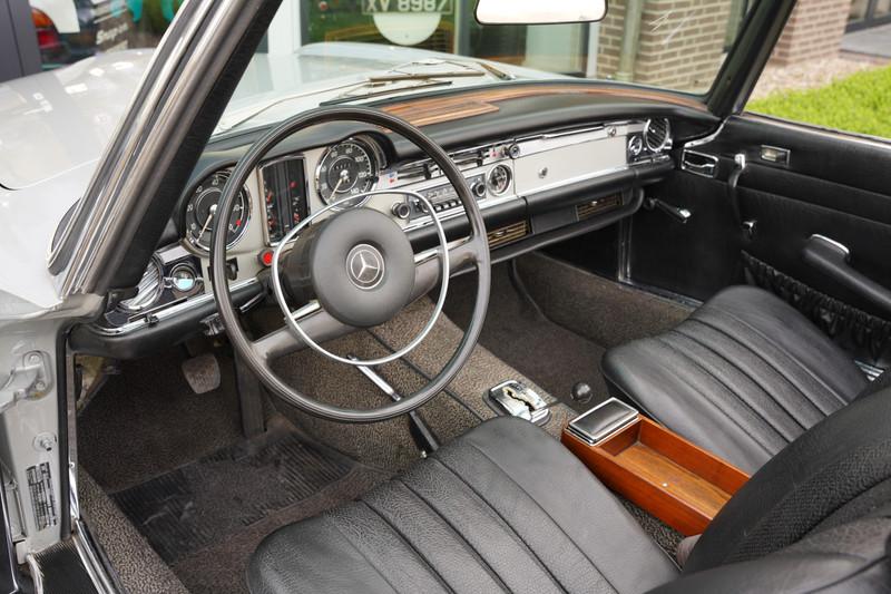 1969 Mercedes - Benz Mercedes Benz SL 280 Pagode