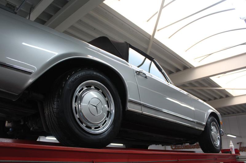 1969 Mercedes - Benz Mercedes Benz SL 280 Pagode