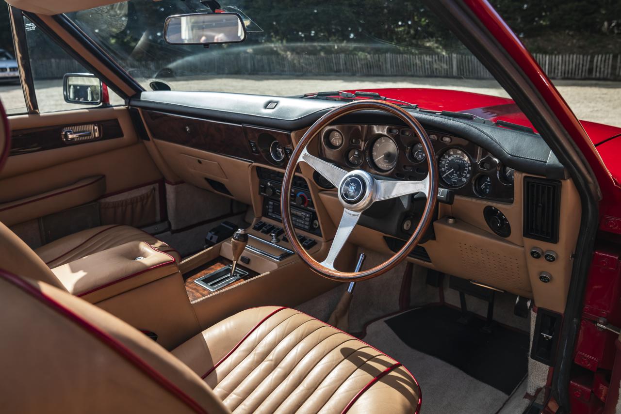 1989 Aston Martin Xpack Volante