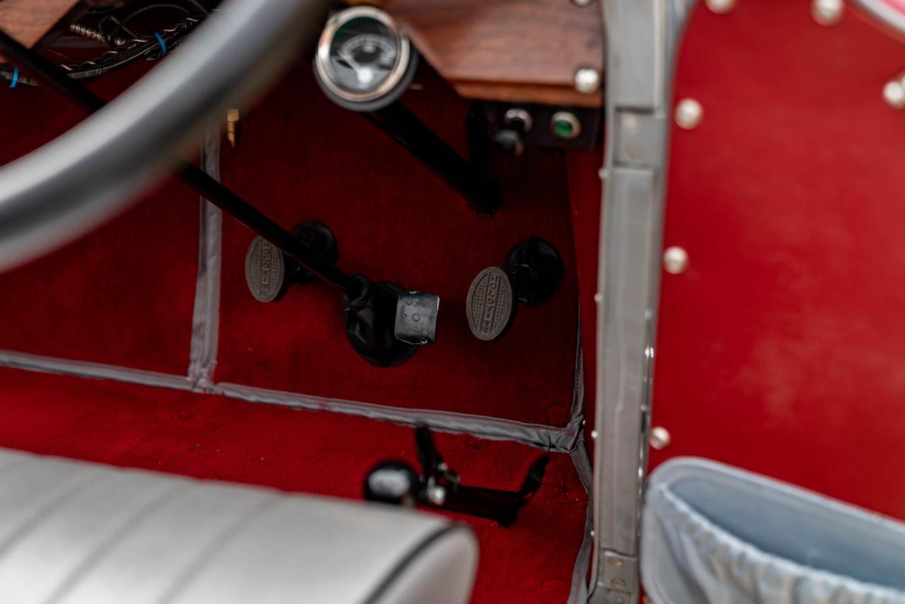 1934 BSA Car Storage In The Cotswolds