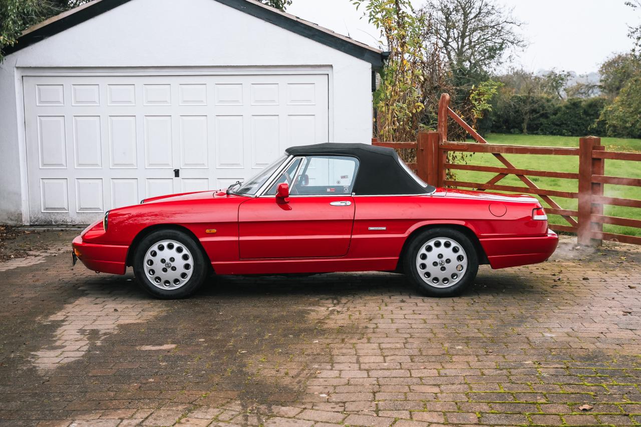 1992 Alfa Romeo Spider S4