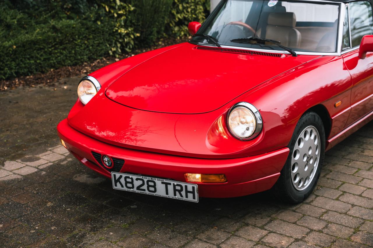 1992 Alfa Romeo Spider S4