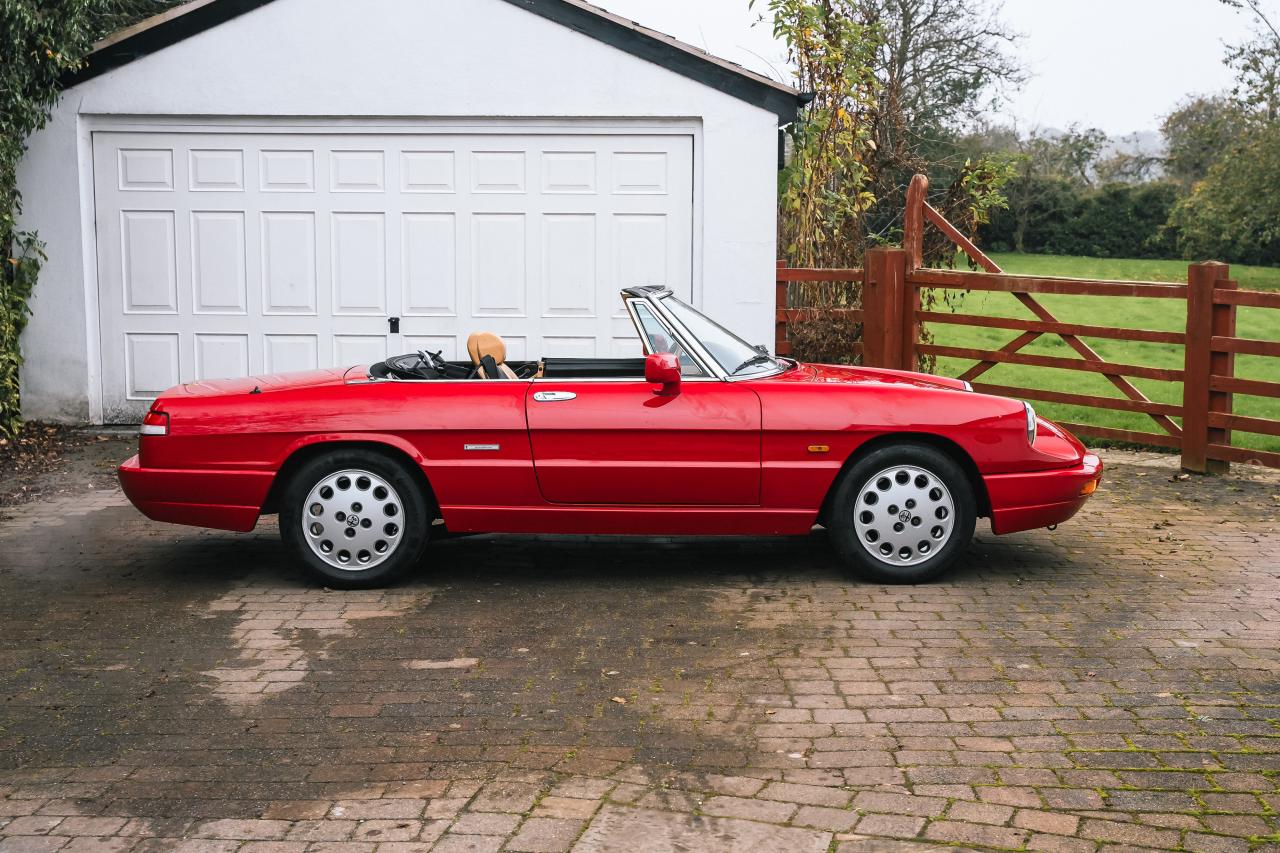 1992 Alfa Romeo Spider S4