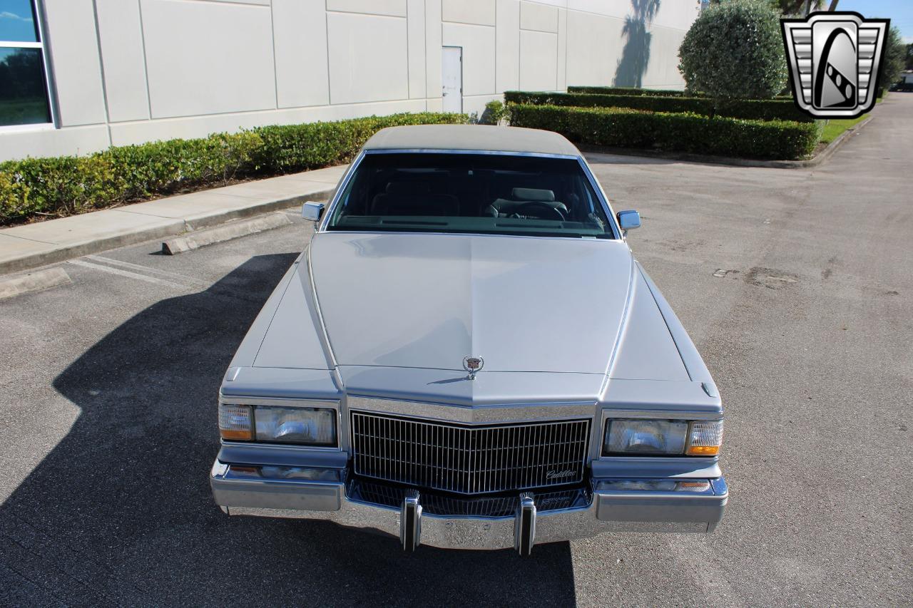 1990 Cadillac Brougham