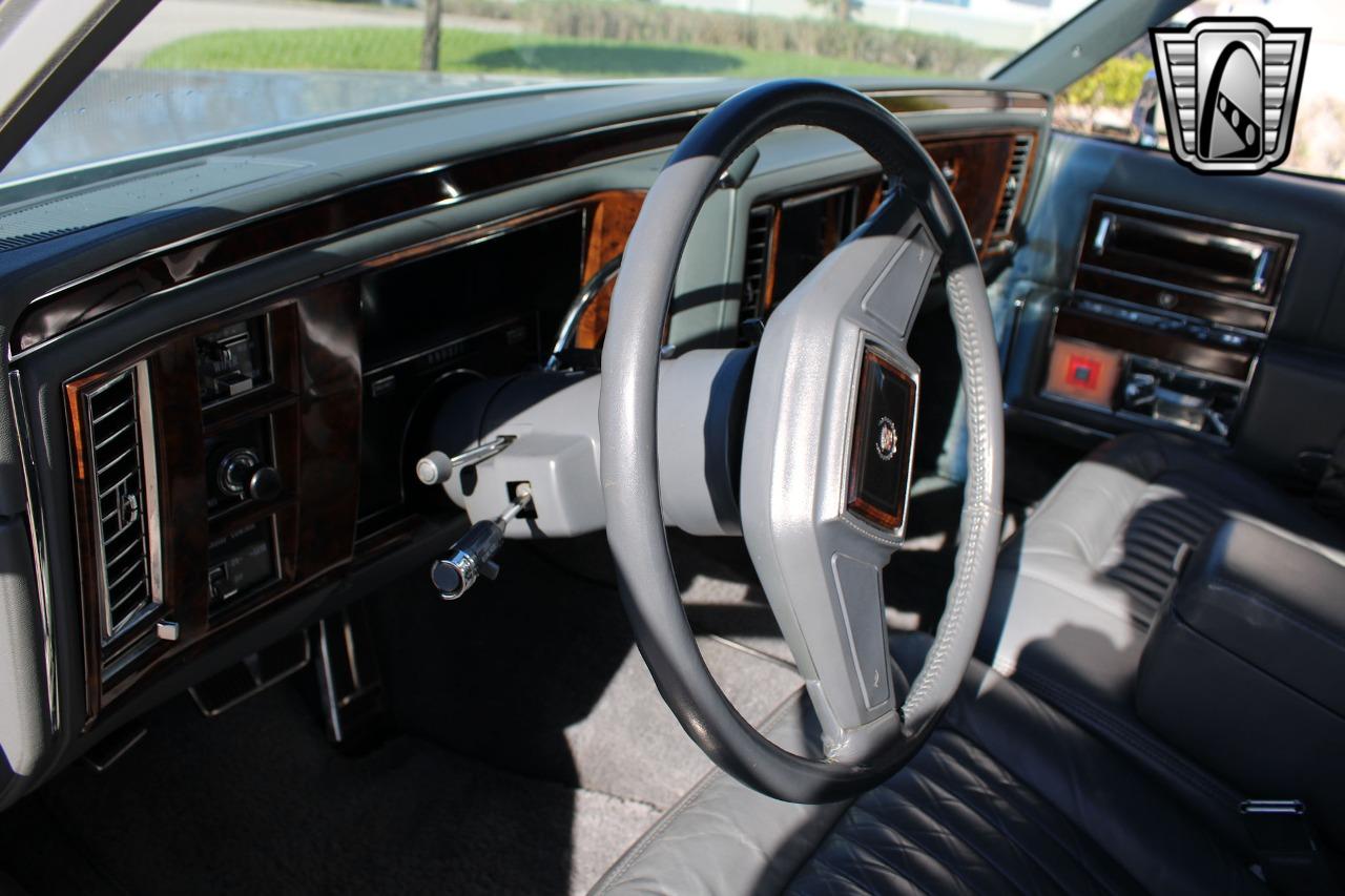 1990 Cadillac Brougham