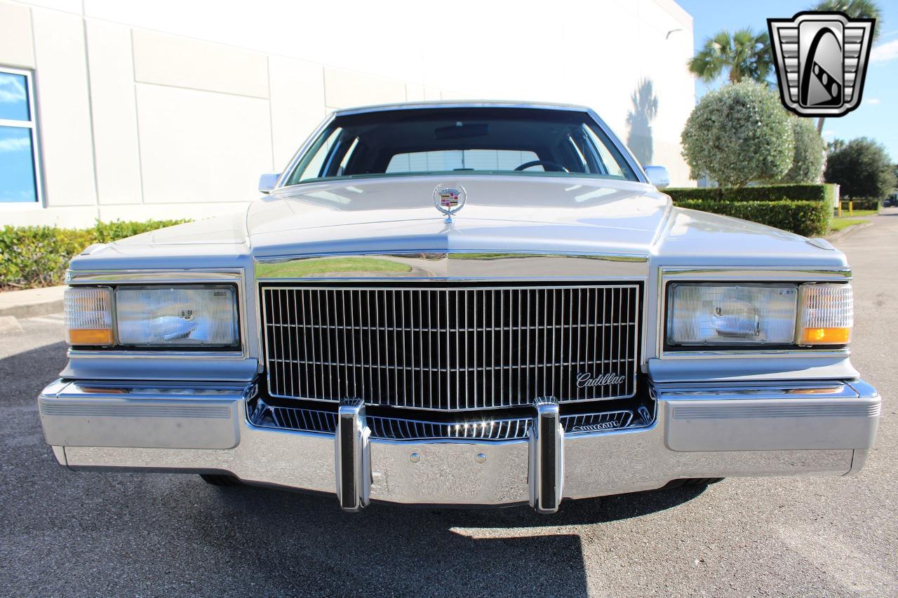 1990 Cadillac Brougham