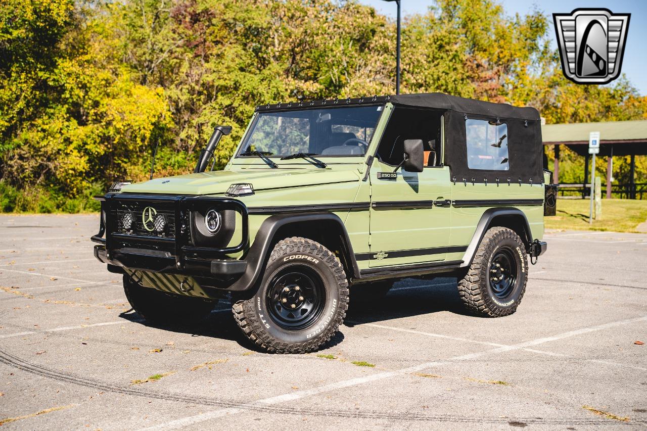 1990 Mercedes - Benz G-WAGON