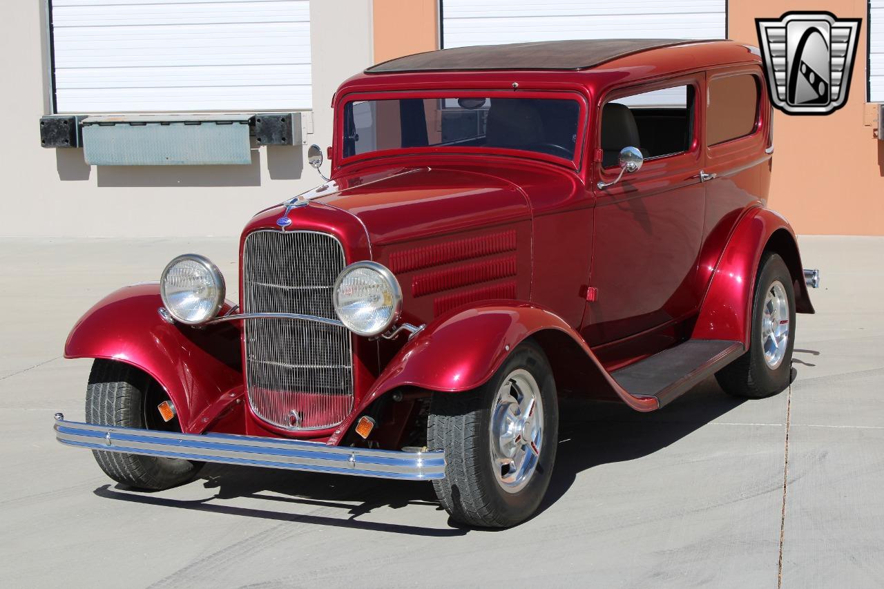 1932 Ford Sedan