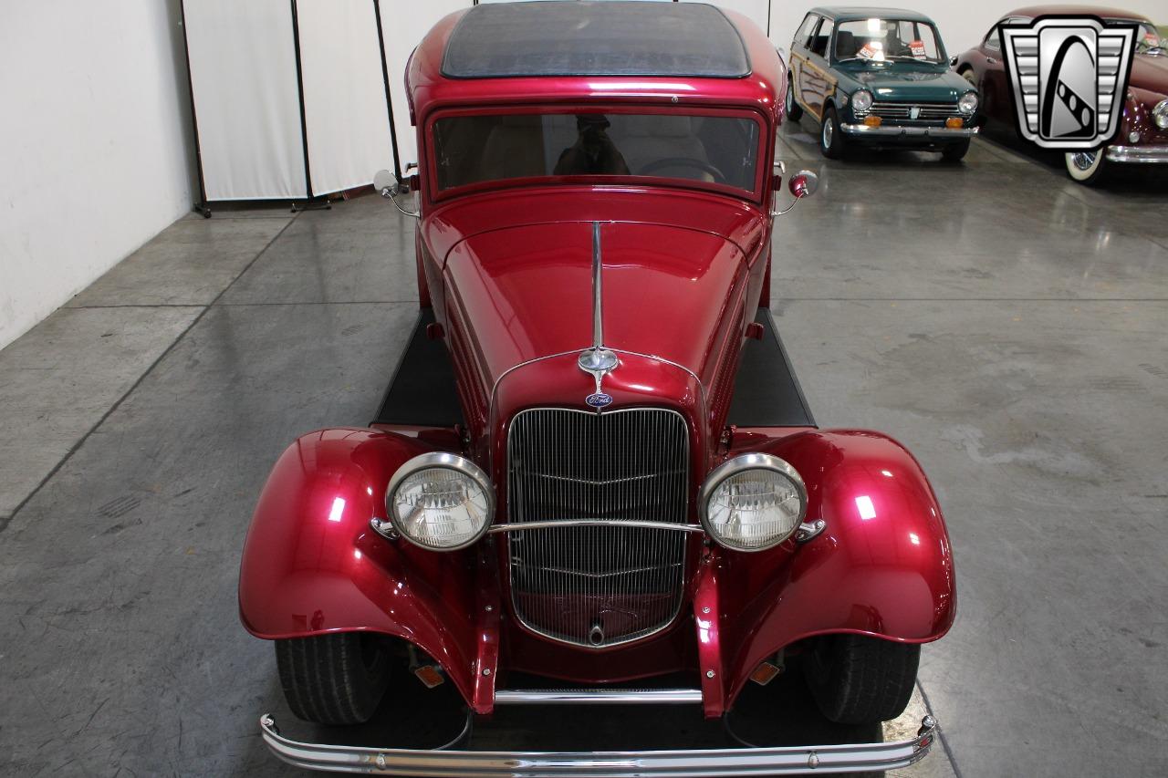 1932 Ford Sedan