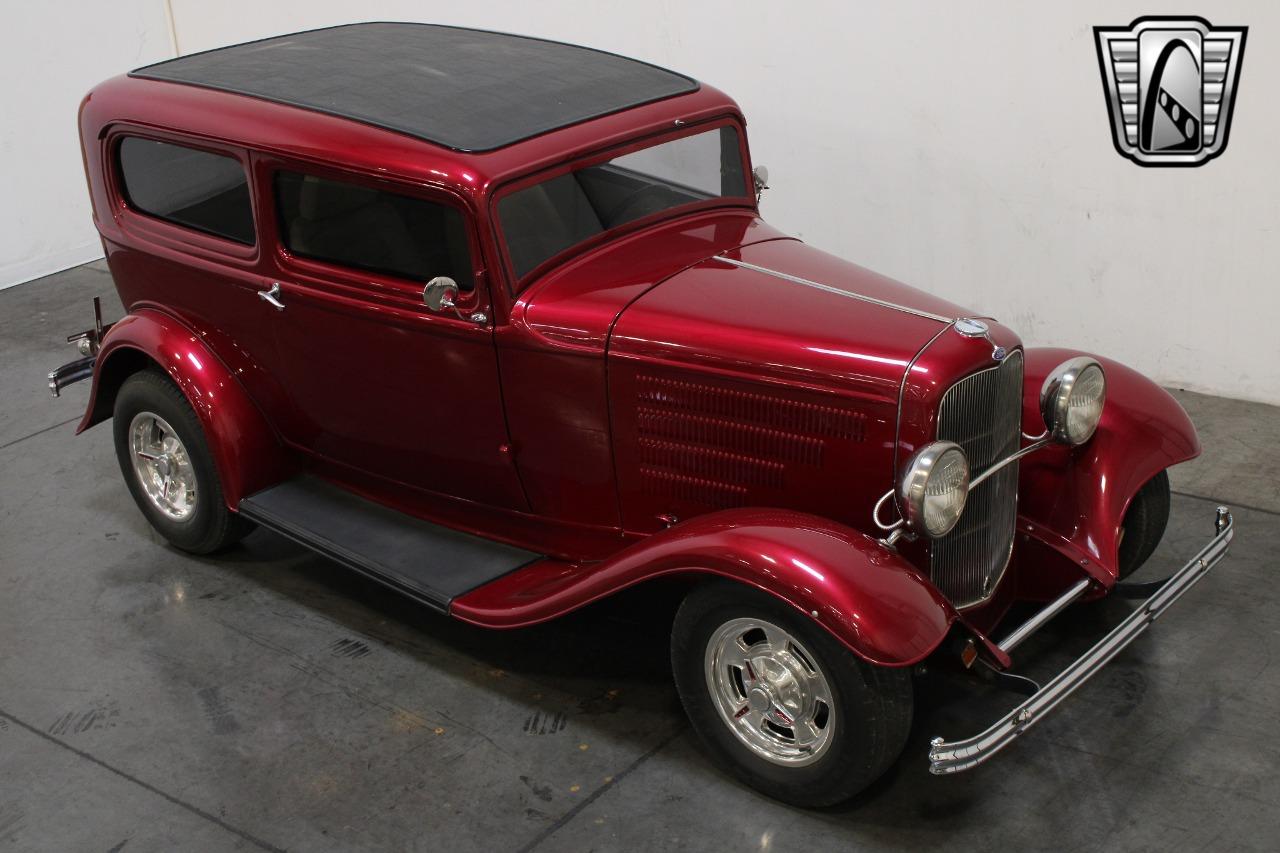 1932 Ford Sedan