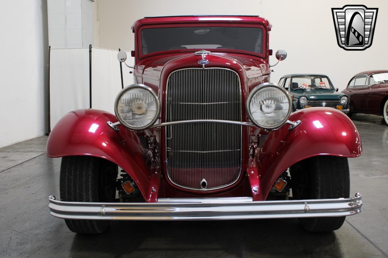 1932 Ford Sedan