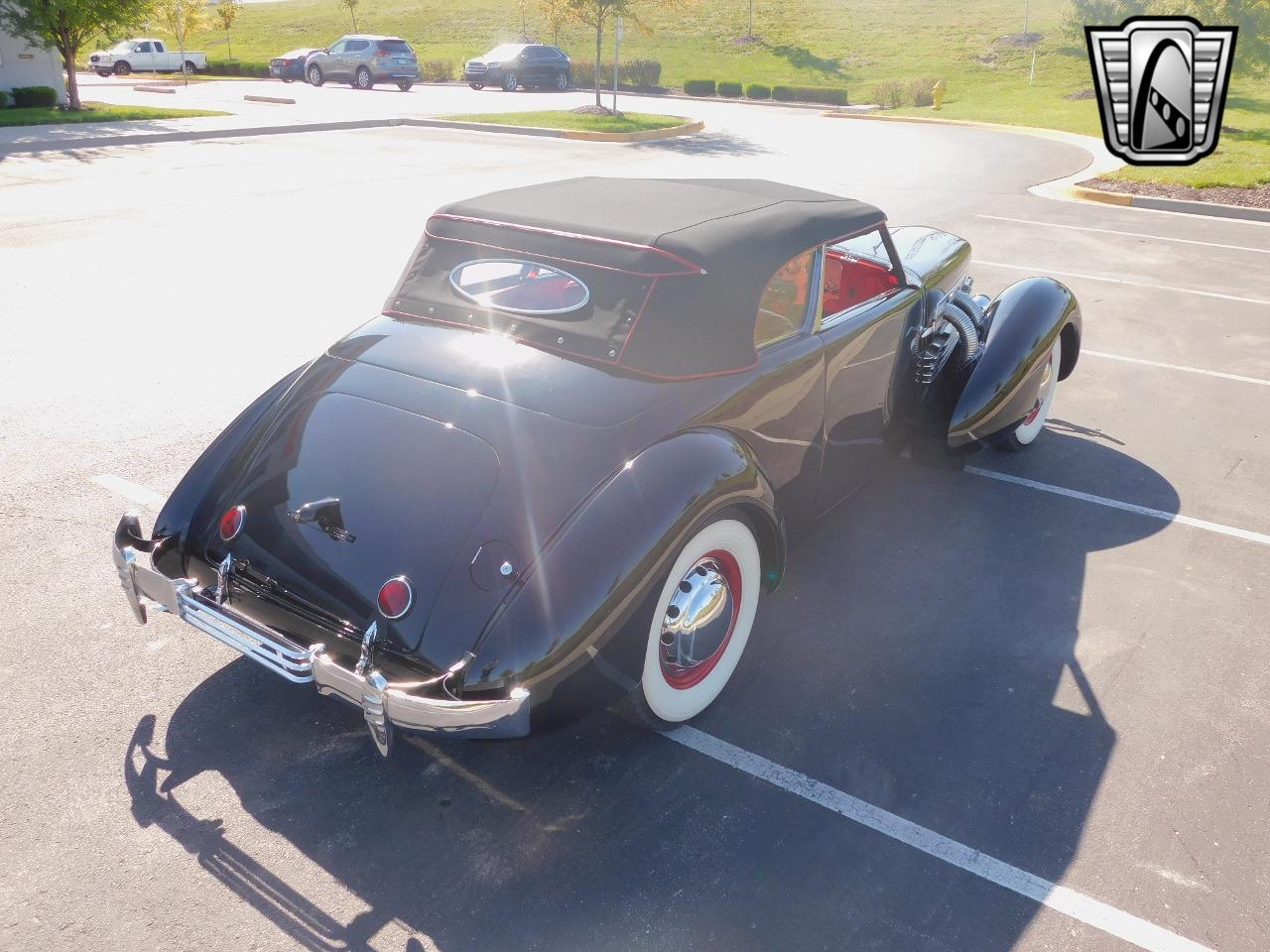 1936 Cord 810