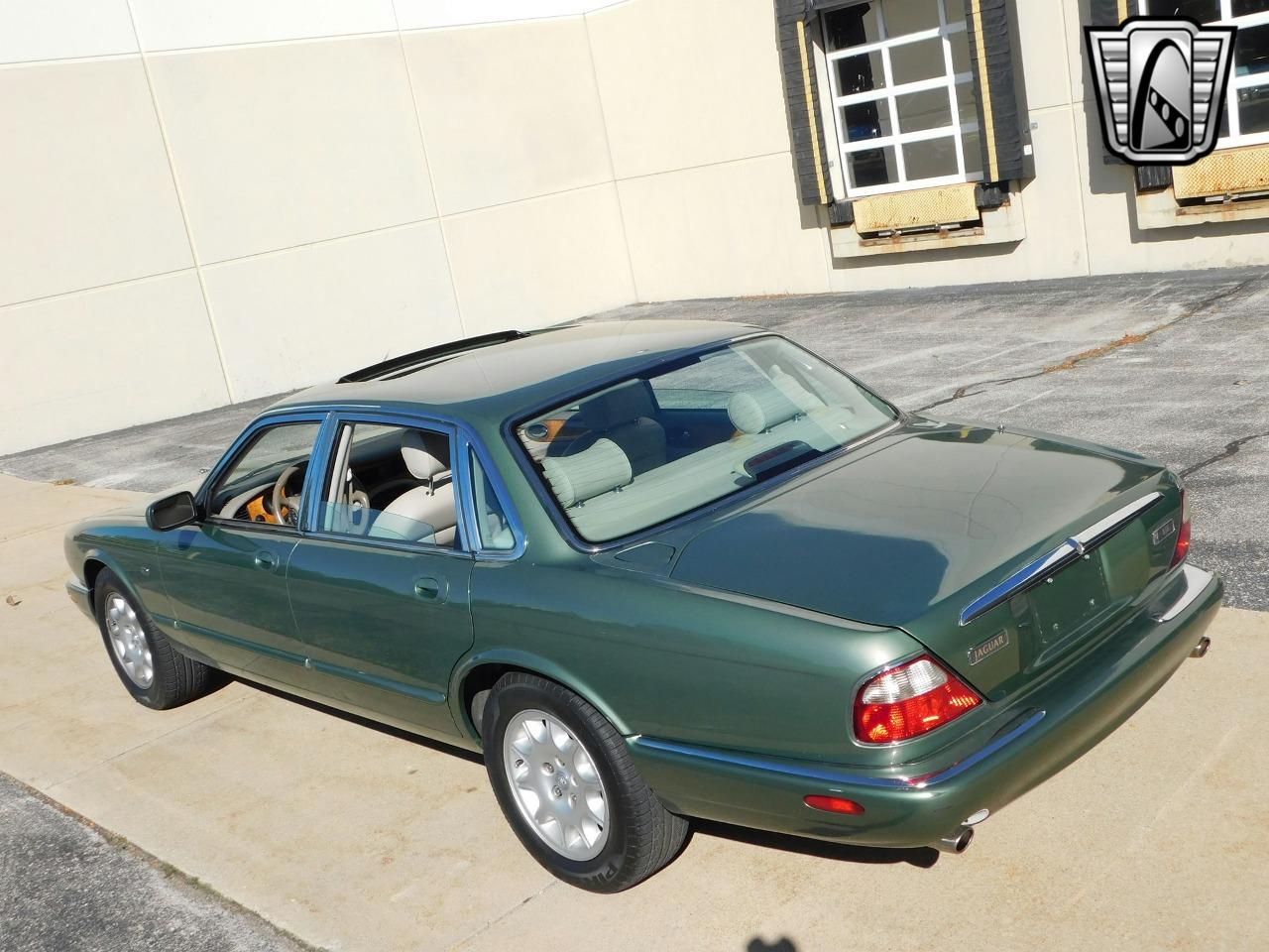 1999 Jaguar XJ8