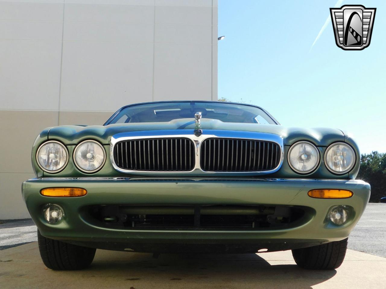 1999 Jaguar XJ8