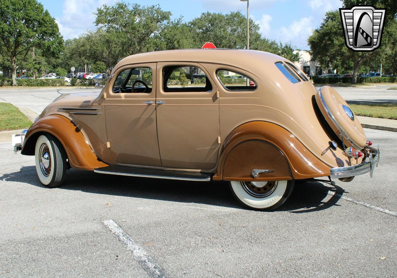 1935 DeSoto Airflow