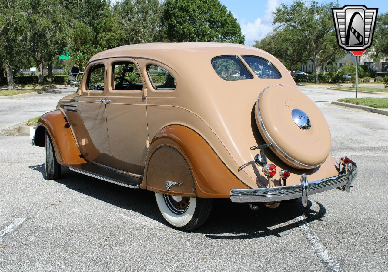 1935 DeSoto Airflow