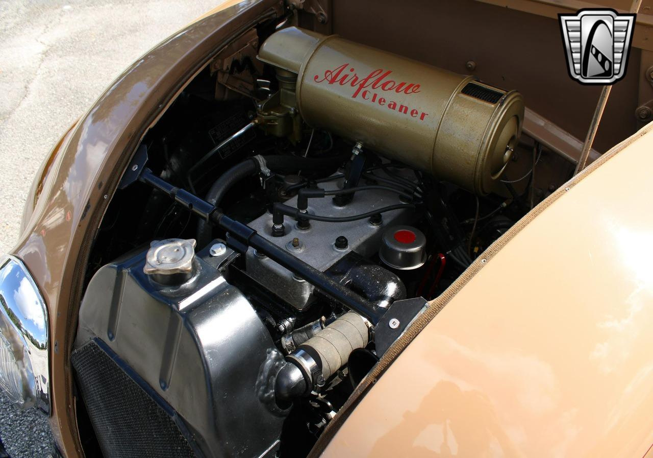 1935 DeSoto Airflow