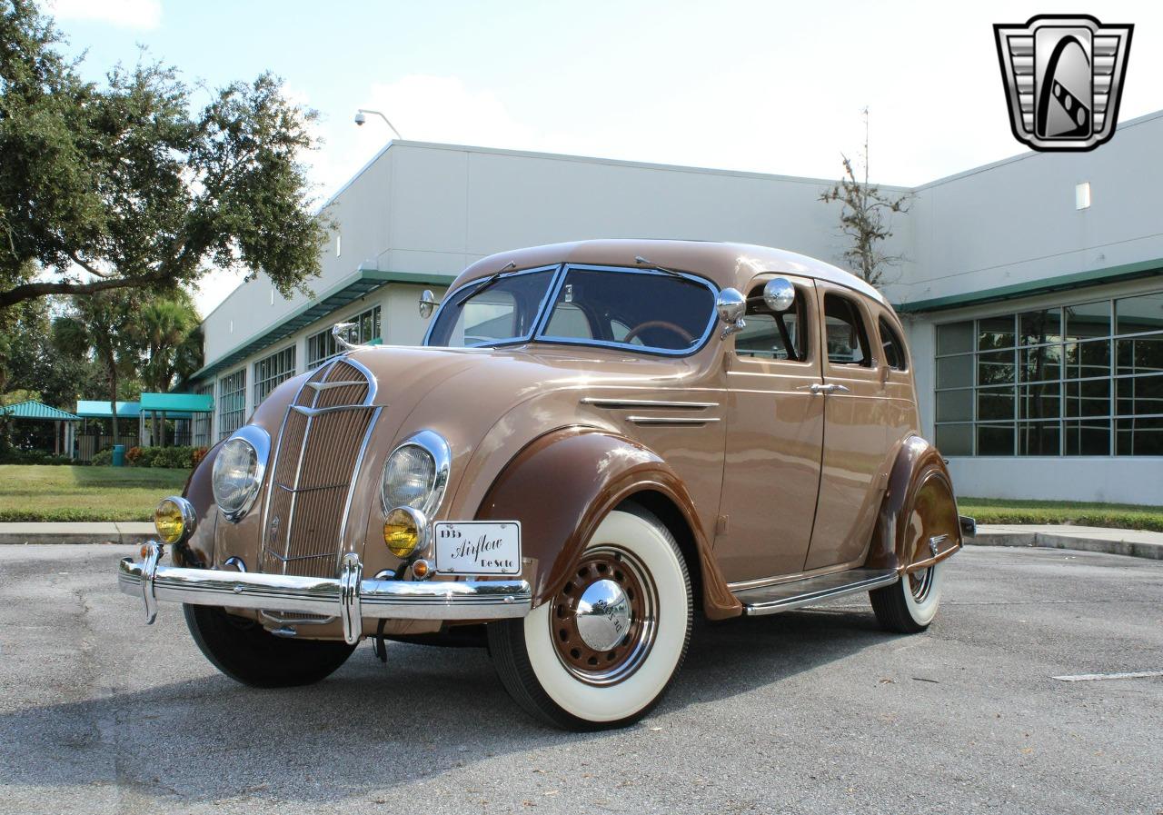 1935 DeSoto Airflow